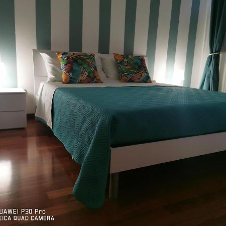 Appartement Dimora Oltremare à Bari Extérieur photo