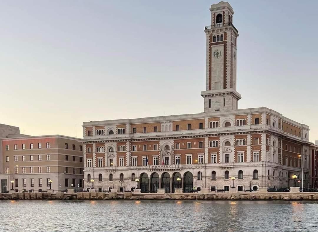 Appartement Dimora Oltremare à Bari Extérieur photo